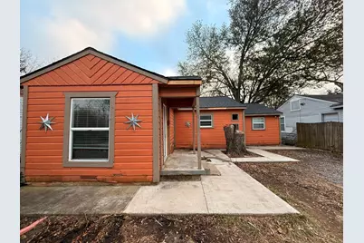 228 E Boyd Avenue, Bonham, TX 75418 - Photo 1