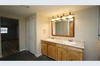 228 E Boyd Avenue, Bonham, TX 75418 - Photo 13