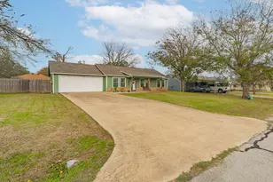 304 W 4th Terrace, Springtown, TX 76082 - Photo 3