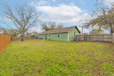 304 W 4th Terrace, Springtown, TX 76082 - Photo 23