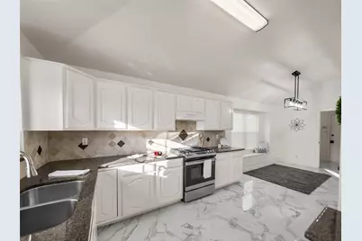 4818 Mize Court, Rowlett, TX 75088 - Photo 7