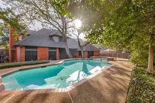 2400 Wild Rose Ct, Arlington, TX 76006 - Photo 3