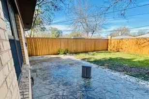 527 Aspen St, Lancaster, TX 75134 - Photo 17