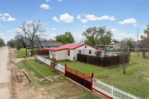 603 Eagle Dr, Eddy, TX 76524 - Photo 25