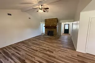 325 An County Rd 4271, Palestine, TX 75803 - Photo 9