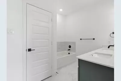 4413 Murphy Lane, Carrollton, TX 75010 - Photo 15