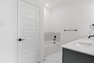 4413 Murphy Ln, Carrollton, TX 75010 - Photo 15