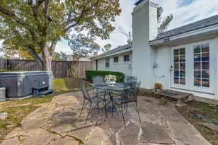 3645 Warick Dr, Dallas, TX 75229 - Photo 17