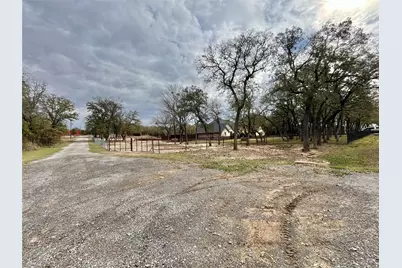 245 Spring Creek Court, Paradise, TX 76073 - Photo 35