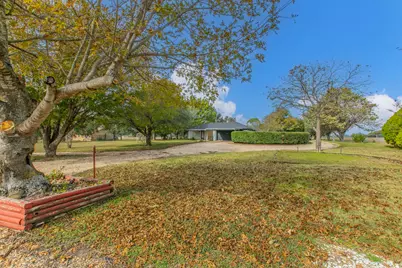 961 Shilling Drive, Elm Mott, TX 76640 - Photo 25