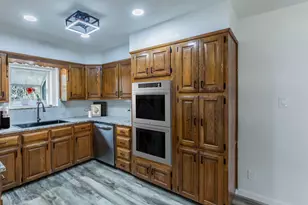 961 Shilling Dr, Elm Mott, TX 76640 - Photo 9