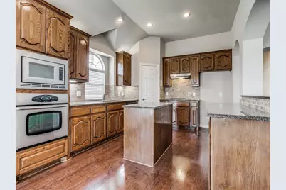 408 High Desert Drive, Fort Worth, TX 76131 - Photo 5