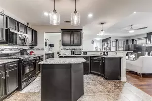 218 Streamside Dr, DeSoto, TX 75115 - Photo 15