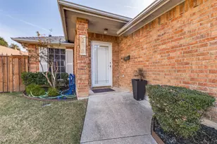 218 Streamside Dr, DeSoto, TX 75115 - Photo 3