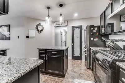 218 Streamside Drive, DeSoto, TX 75115 - Photo 13