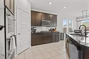 925 West Dr, Aubrey, TX 76227 - Photo 3