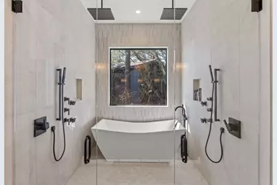 135 N Merlin Drive, Mabank, TX 75156 - Photo 19