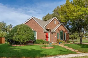 10319 Donley Dr, Irving, TX 75063 - Photo 39