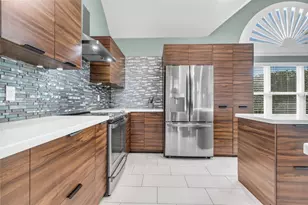 10319 Donley Dr, Irving, TX 75063 - Photo 17