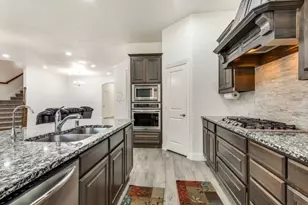 10312 Georgetown Pl, McKinney, TX 75071 - Photo 11