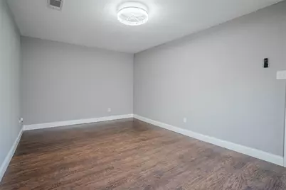 1610 Saint James Drive, Carrollton, TX 75007 - Photo 23