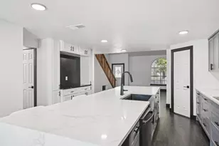 305 Meadow St, Saginaw, TX 76179 - Photo 13