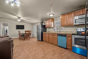 353 Prairie Ln, Azle, TX 76020 - Photo 11