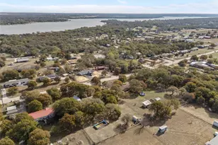 353 Prairie Ln, Azle, TX 76020 - Photo 35