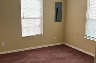 3717 N Crump St, Fort Worth, TX 76106 - Photo 5