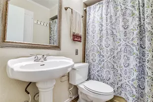 16345 Lauder Ln, Dallas, TX 75248 - Photo 15