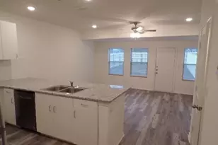 709 S 5th St, Bonham, TX 75418 - Photo 31