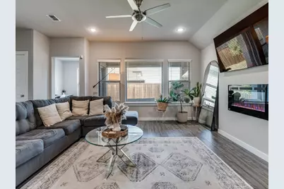 626 Congressional Avenue, Red Oak, TX 75154 - Photo 5