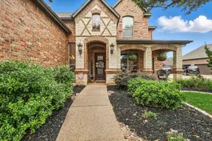 9216 Hailey Ct, North Richland Hills, TX 76182 - Photo 3