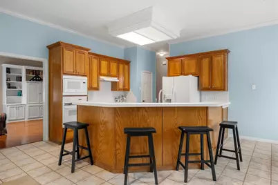 9304 Spring Ridge Circle, Waco, TX 76712 - Photo 11