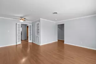 1021 Blue Lake Dr, Fort Worth, TX 76103 - Photo 25