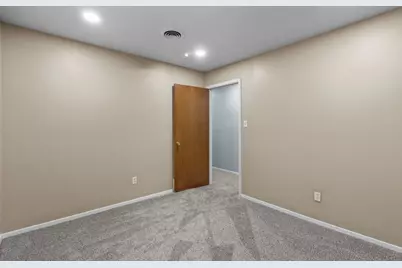 1021 Blue Lake Drive, Fort Worth, TX 76103 - Photo 13