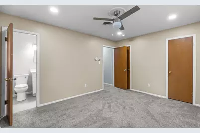 1021 Blue Lake Drive, Fort Worth, TX 76103 - Photo 9