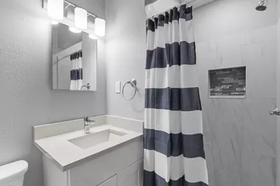 1021 Blue Lake Drive, Fort Worth, TX 76103 - Photo 11