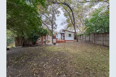 5104 Maple Springs Boulevard, Dallas, TX 75235 - Photo 25