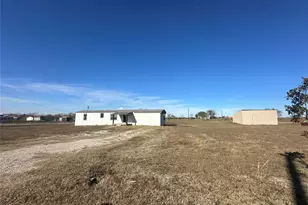 211 Alton, Ennis, TX 75119 - Photo 29