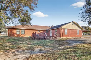 1055 Harmony Cir, Weatherford, TX 76087 - Photo 35