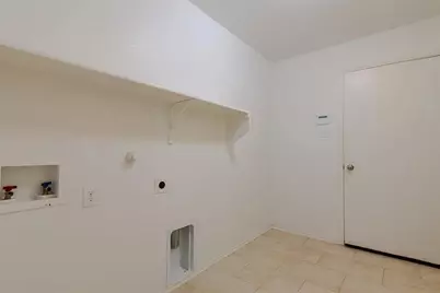 829 Underhill Drive, Arlington, TX 76002 - Photo 7