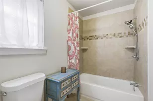 812 Lakeview Ct E, Crowley, TX 76036 - Photo 23