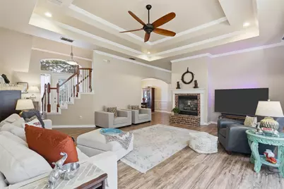 812 Lake View Court E, Crowley, TX 76036 - Photo 7