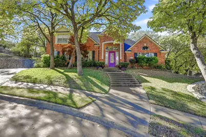 812 Lake View Court E, Crowley, TX 76036 - Photo 1