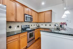 950 Henderson St, Fort Worth, TX 76102 - Photo 5
