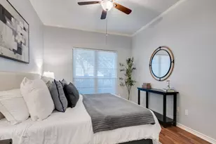 1609 Marsh Ln, Carrollton, TX 75006 - Photo 11