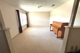 1910 Jefferson St, Commerce, TX 75428 - Photo 11