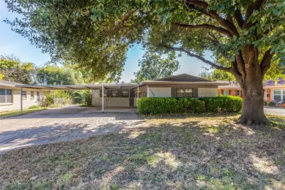 2705 W Fuller Avenue, Fort Worth, TX 76133 - Photo 1