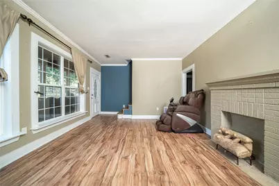 301 Thompson Street, Kilgore, TX 75662 - Photo 7